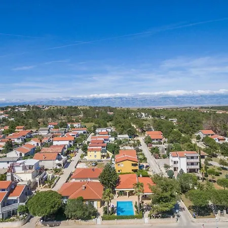 Vila Palma S Dvoje Apartmana I Bazenom Vir