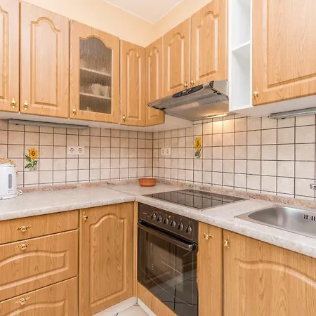 Vila Palma S Dvoje Apartmana I Bazenom Vir